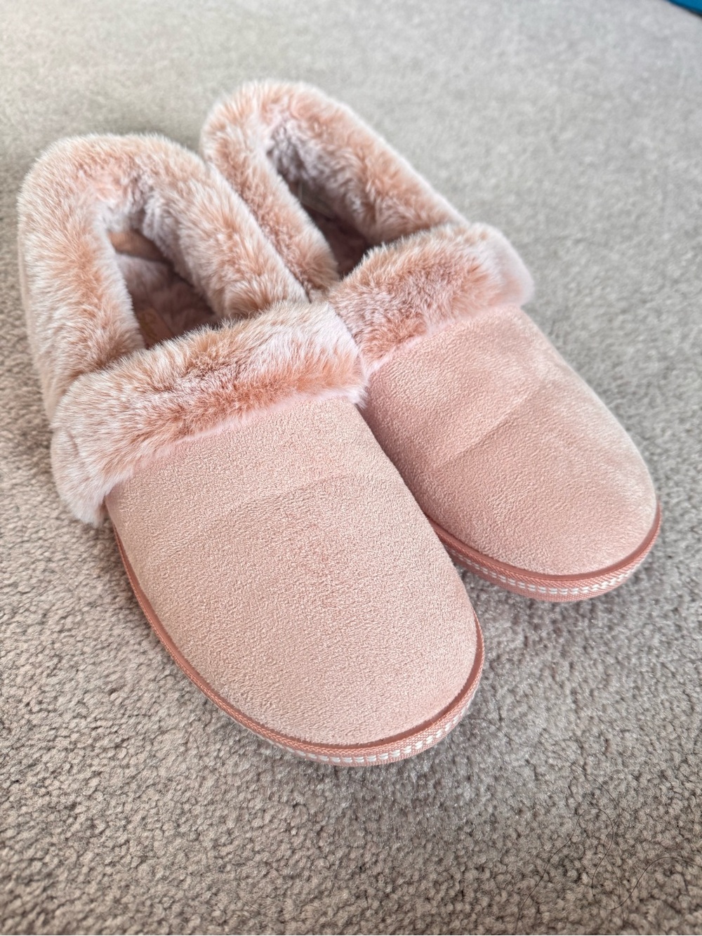 Cozy Campfire Team Toasty Microfiber Suede Slipper